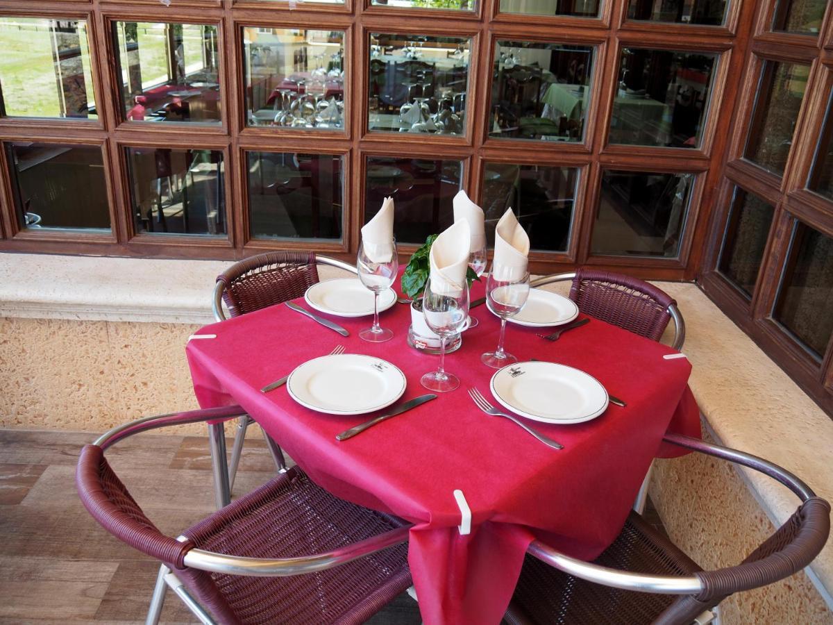Hostal Don Suero De Quinones ออสปิตาล เด ออร์บีโก ภายนอก รูปภาพ