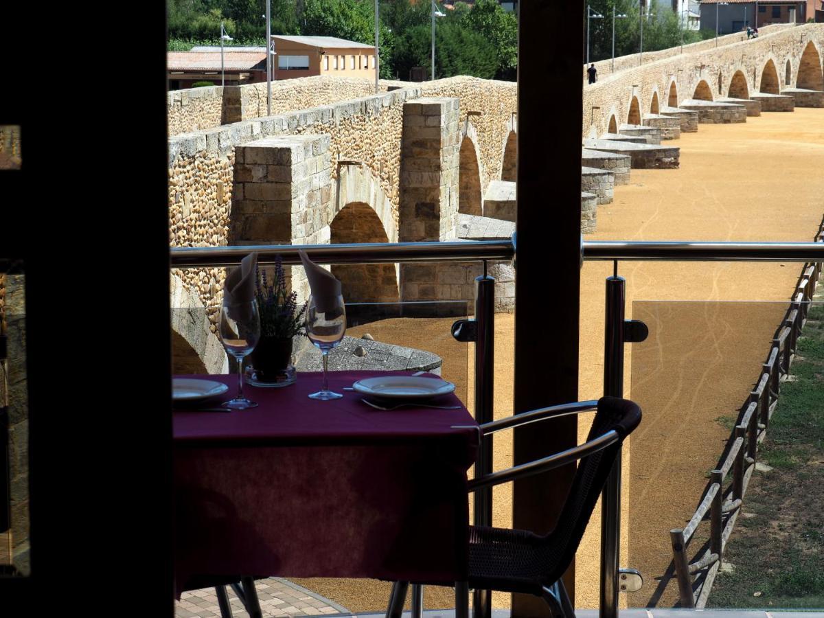 Hostal Don Suero De Quinones ออสปิตาล เด ออร์บีโก ภายนอก รูปภาพ