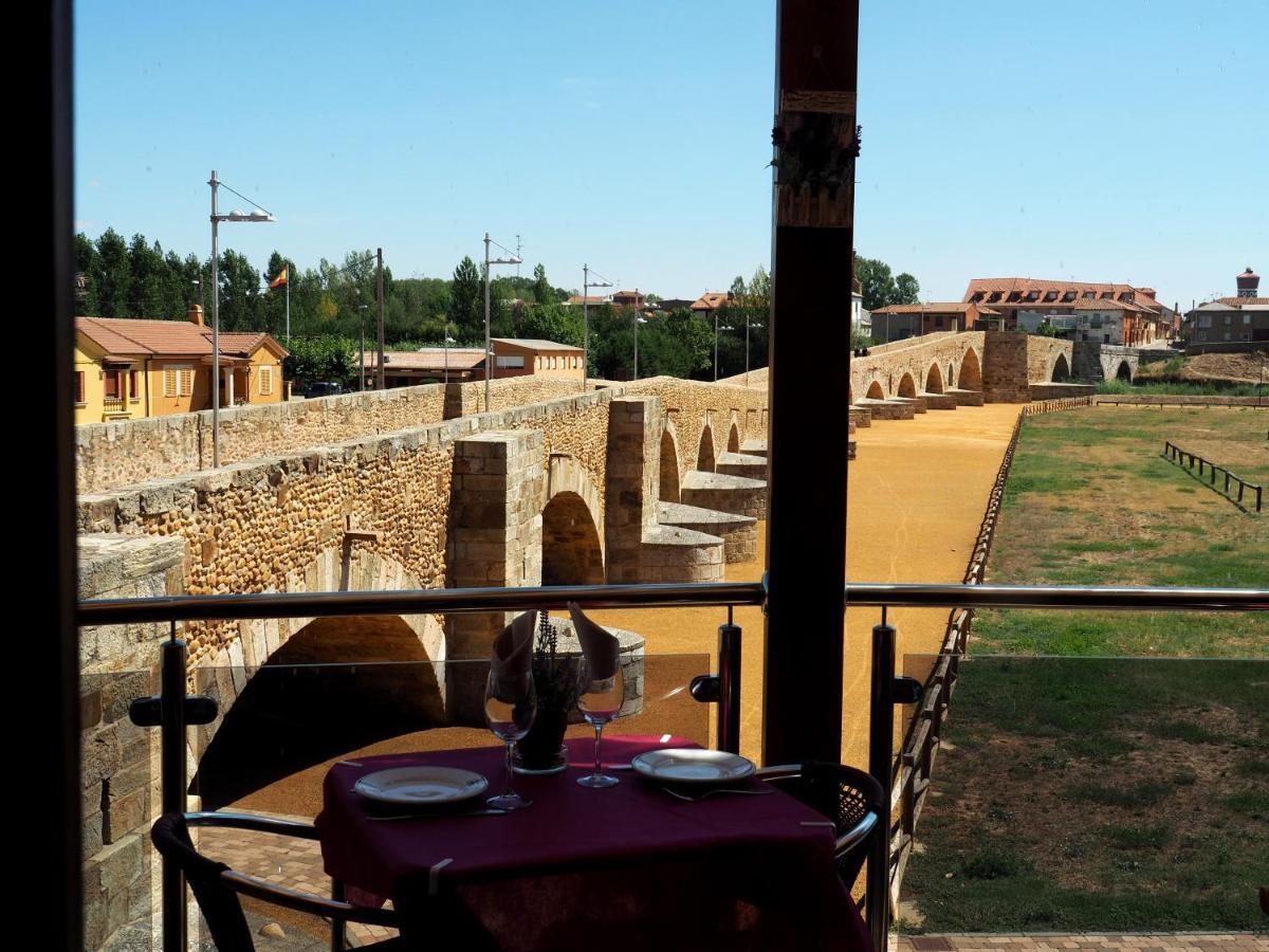 Hostal Don Suero De Quinones ออสปิตาล เด ออร์บีโก ภายนอก รูปภาพ
