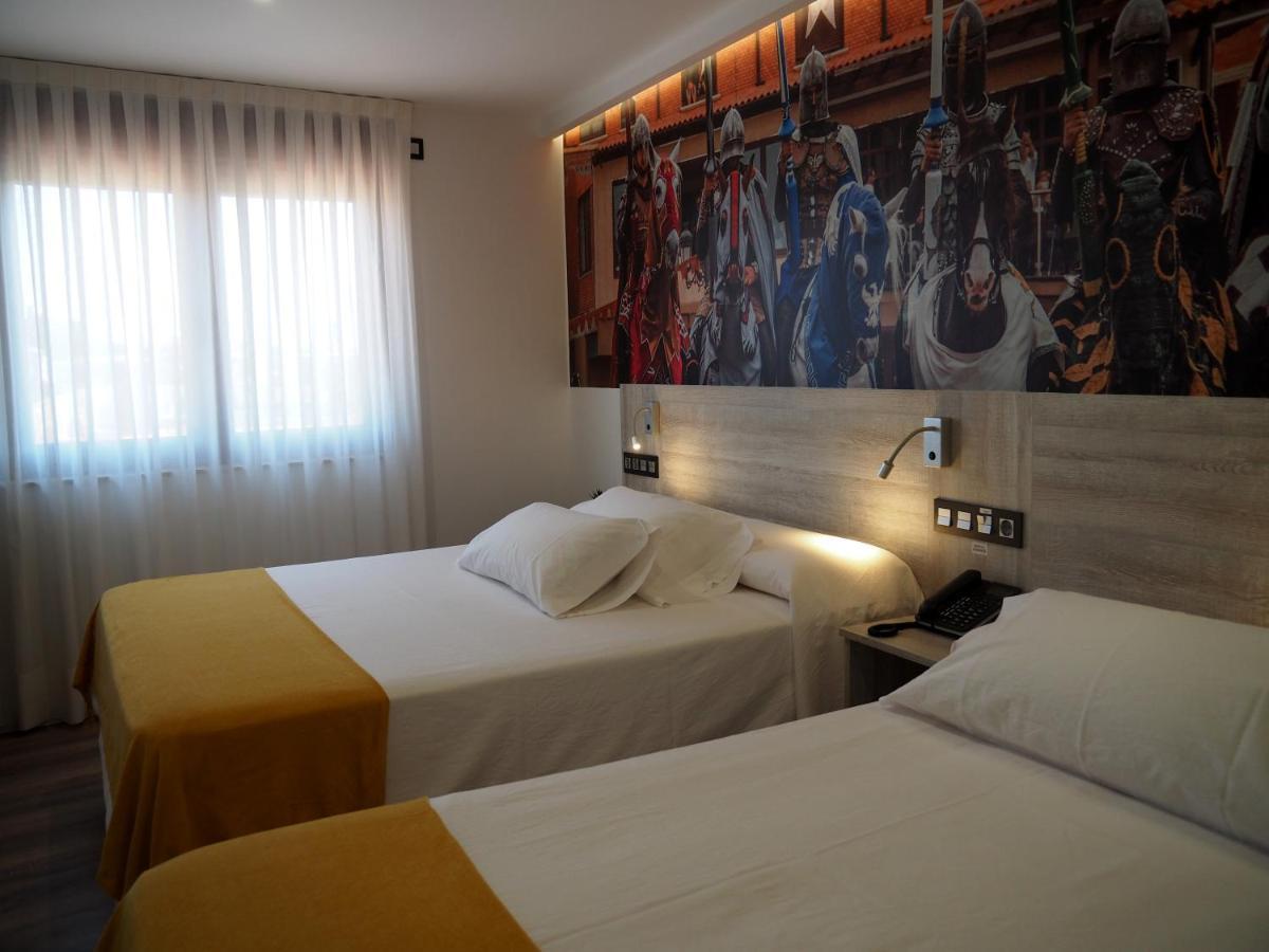 Hostal Don Suero De Quinones ออสปิตาล เด ออร์บีโก ภายนอก รูปภาพ